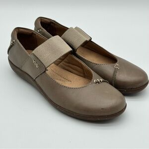 Clarks Medora Elie Taupe Leather Flats with Mary Jane Elastic Strap